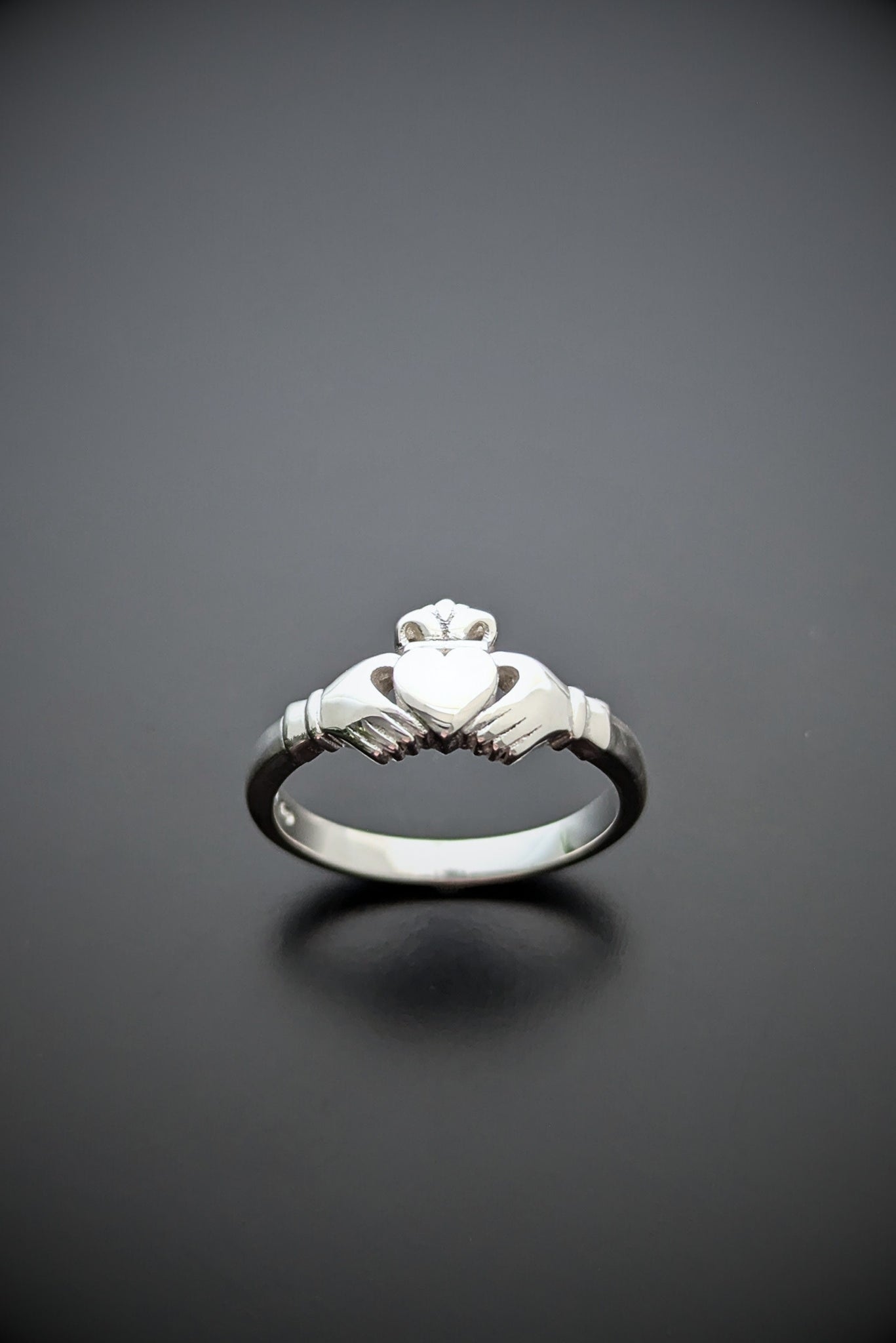 Heritage Claddagh ring
