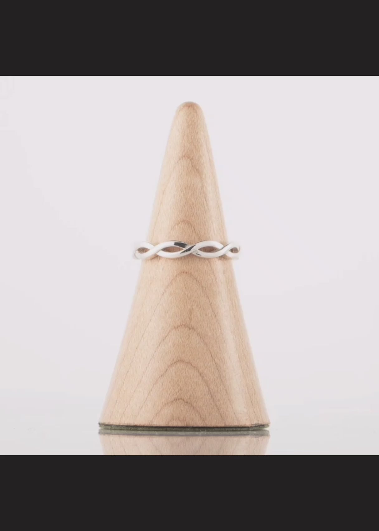 white gold twist ring 360 degree view rotating video