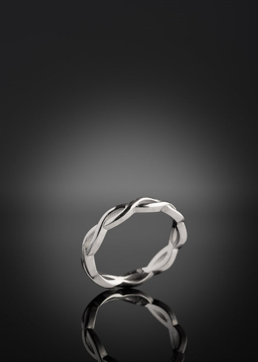 white-gold-twist-ring