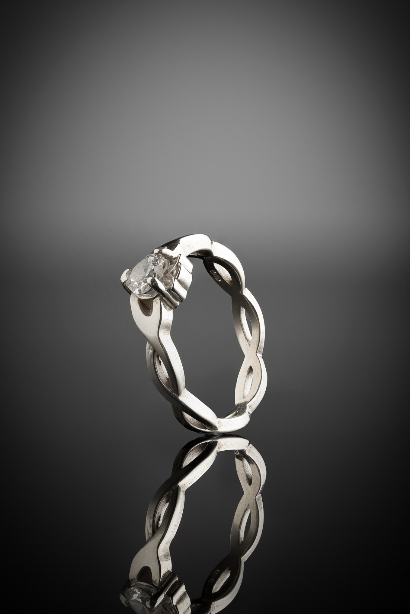 Diaomnd Claddagh ring weave band