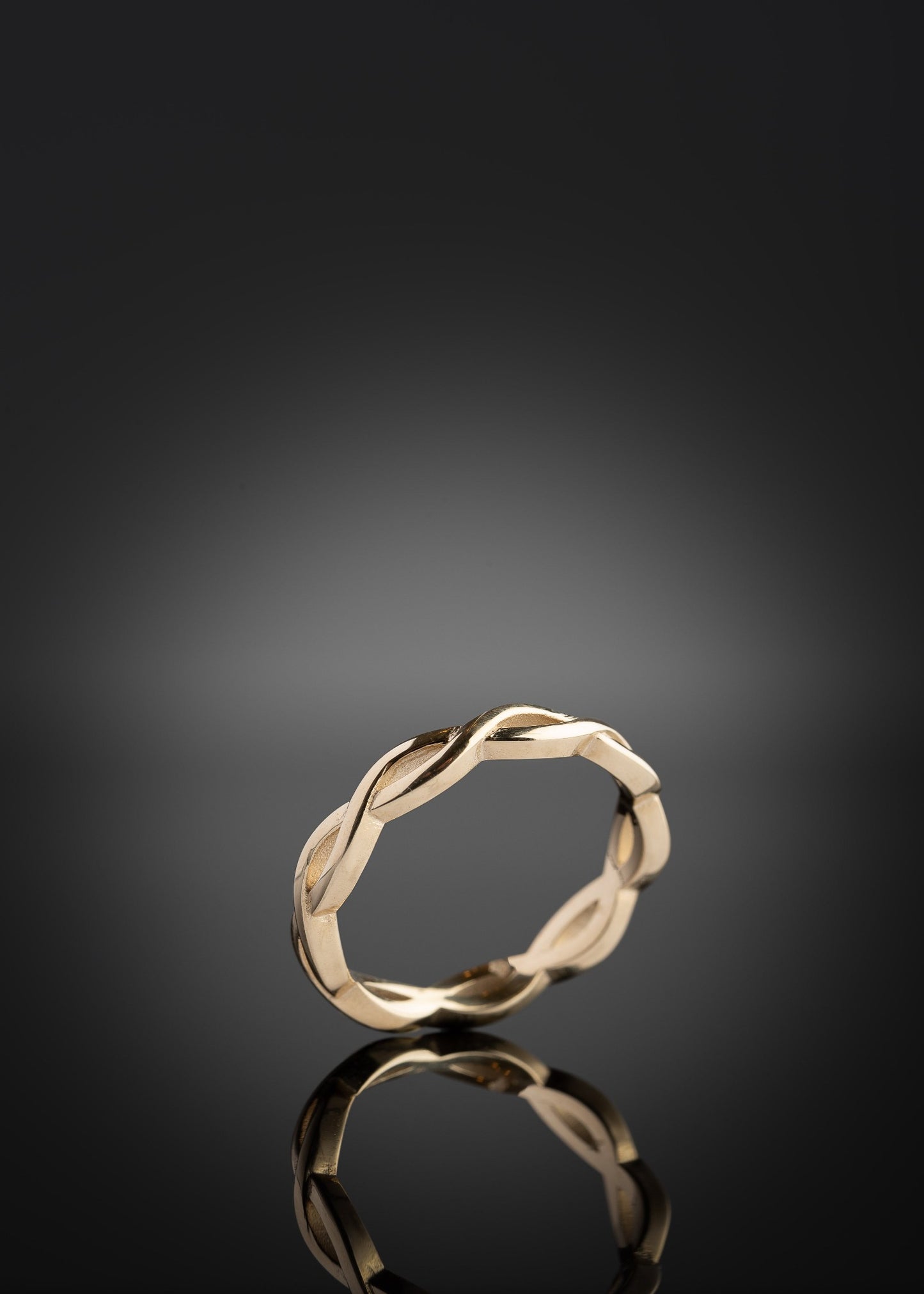 Gold twist ring