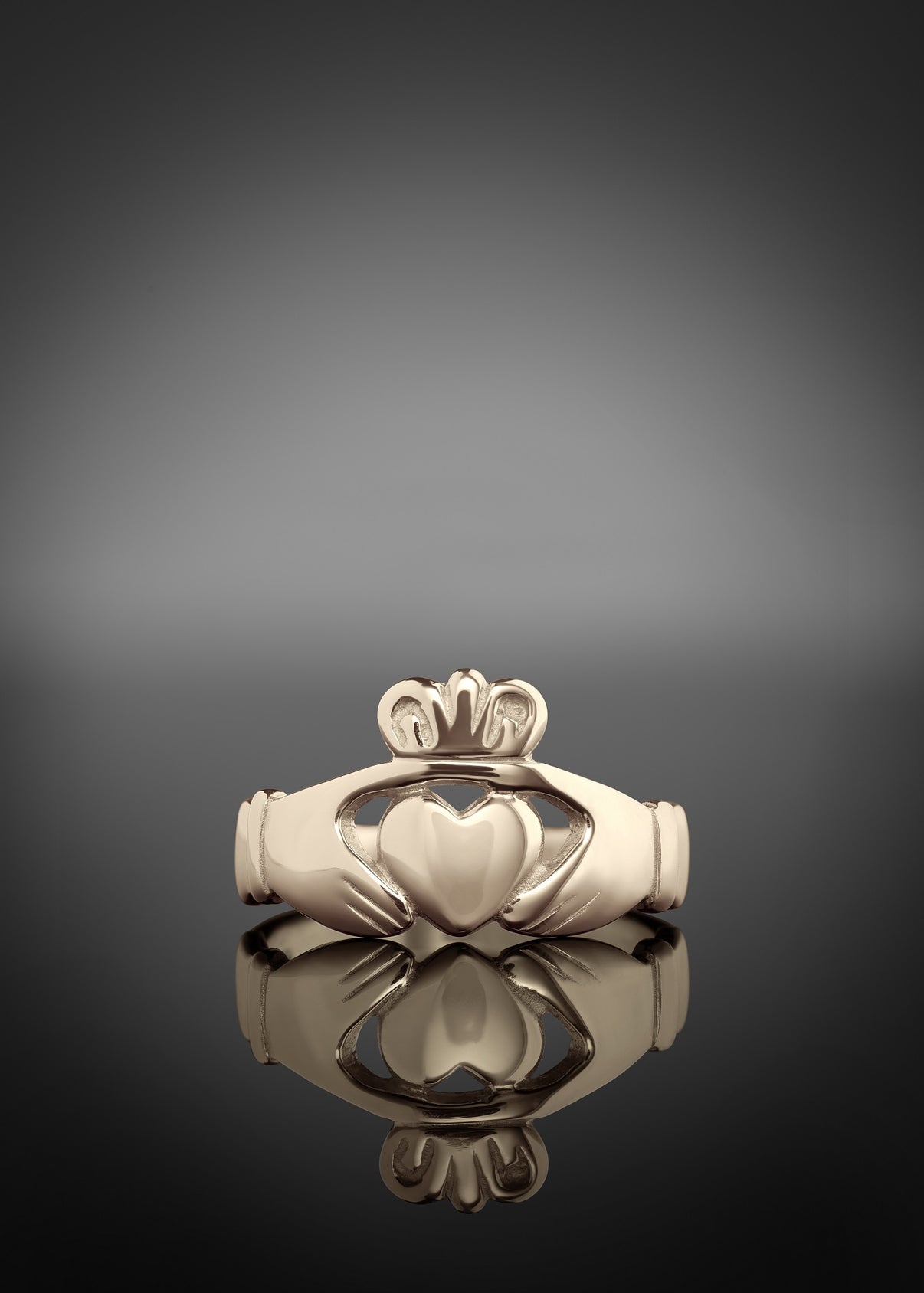 Mens Claddagh Ring 9ct Gold