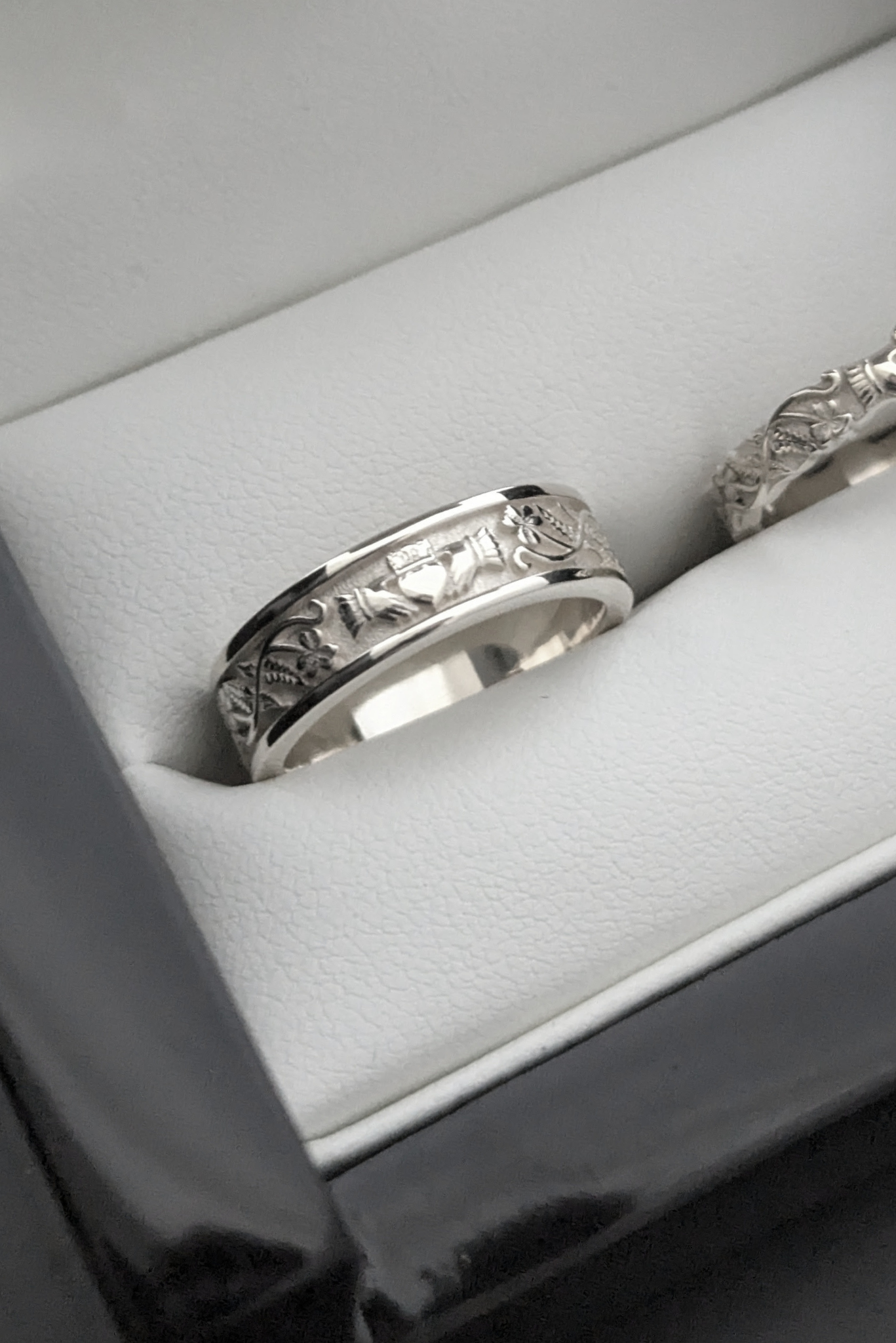 men's silver fern and shamrock claddagh ring