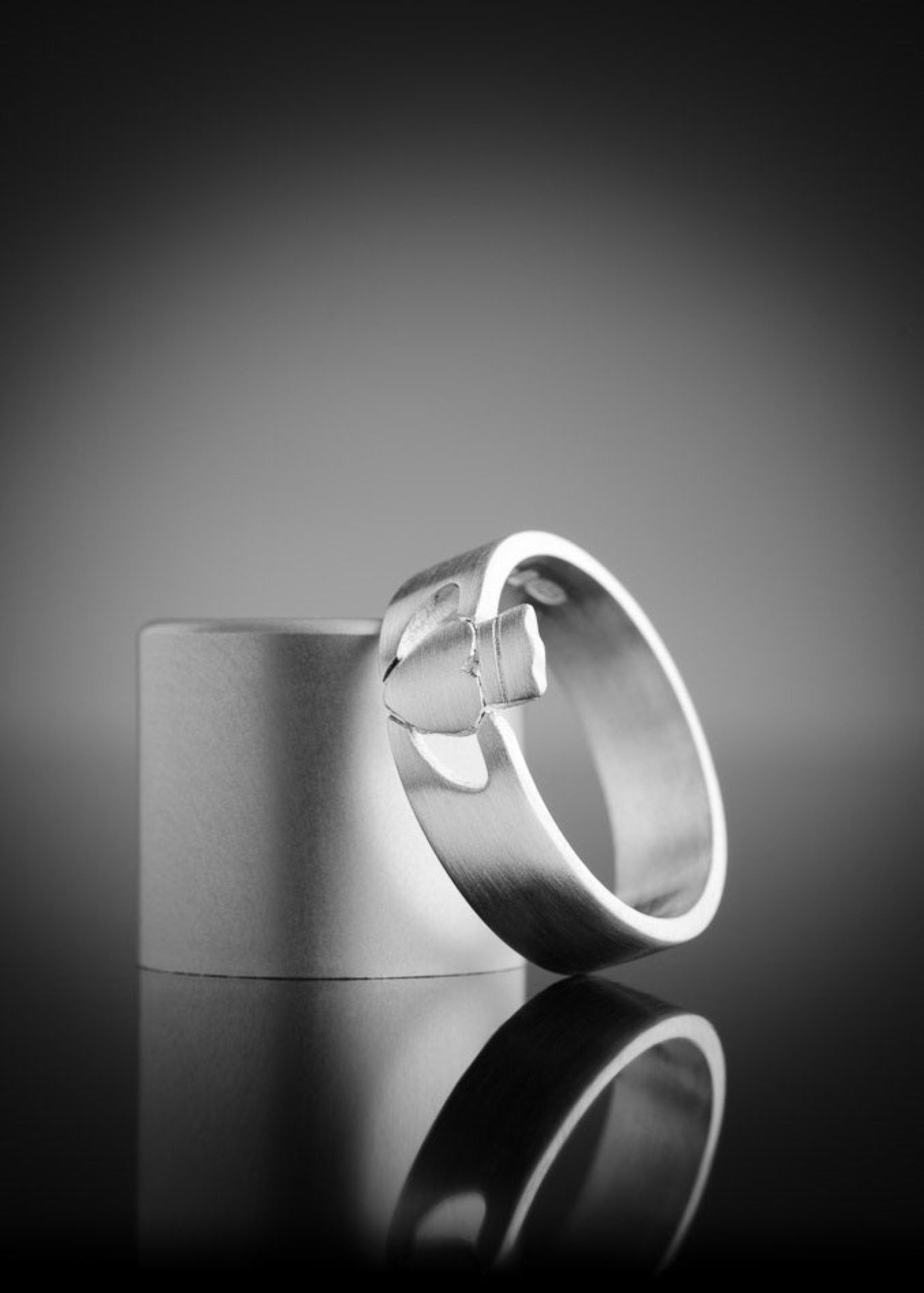 Silver contemporary claddagh ring in a matte finish