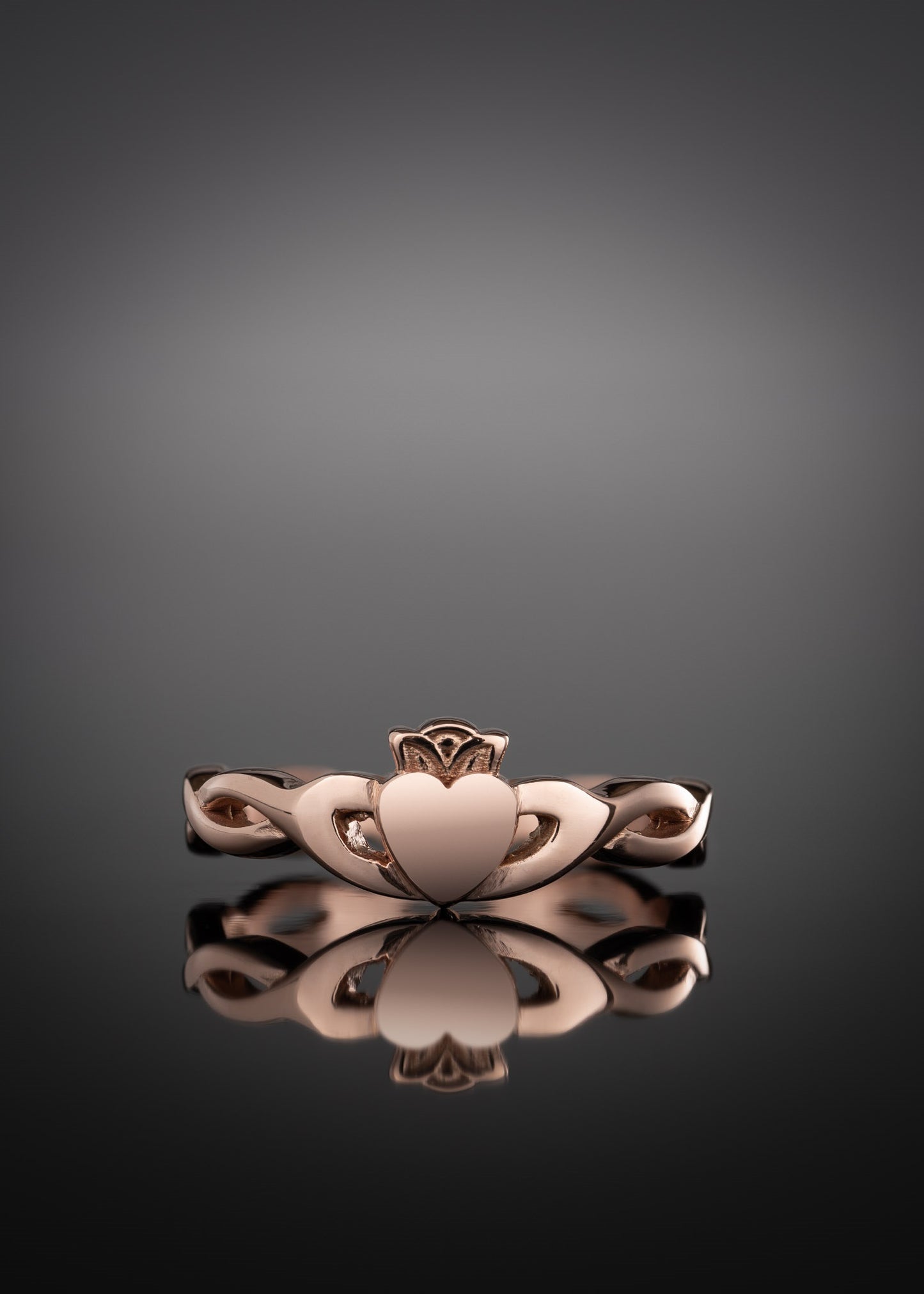 rose gold twist claddagh ring