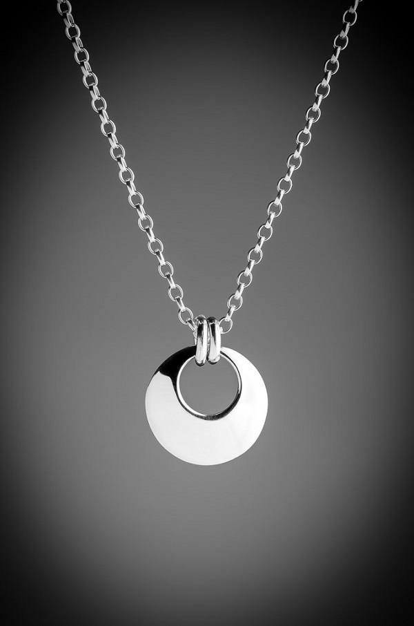 silver-torc-pendant-necklace