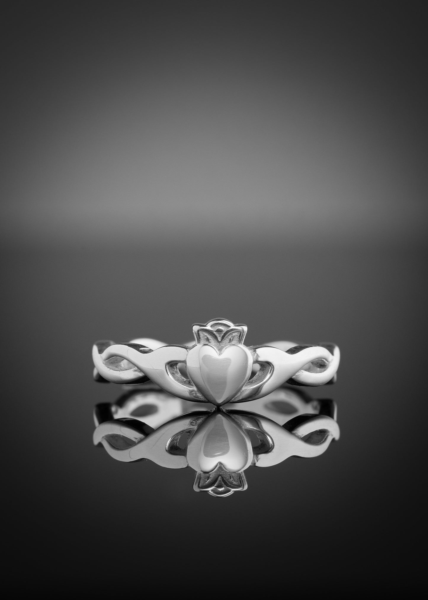 White Gold Claddagh Ring Twist band